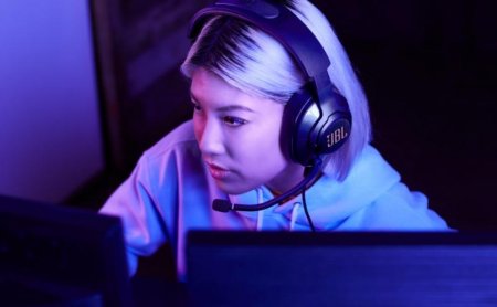 Description image for JBL QUANTUM 400 Over-ear Wired Gaming Headset w/ RGB Lighting BLACK