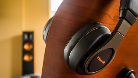 Description image for Klipsch REFOVEREAR Over the Ear Headphone BLACK