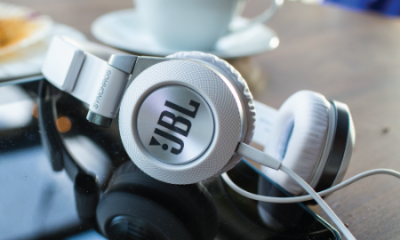 Description image for JBL Synchros E30BT On-Ear Headphones WHITE