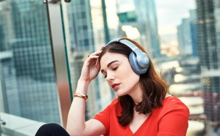 Description image for JBL Everest 710GA Around-ear Bluetooth Headphone w Google Assistant GUN METAL