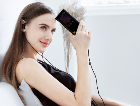 Description image for Shanling Hi-Res Portable Music Player Bluetooth Wi-Fi Music Player BLACK - Open Box