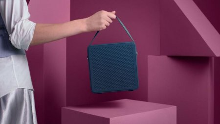 Description image for Urbanears 1002746 Ralis Portable Bluetooth Speaker RED