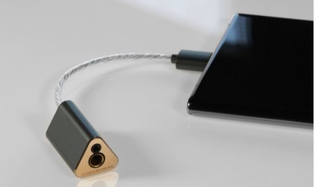 Description image for DiDi HiFi TC44B 2.5mm/4.4mm Balance Audio Adapter LIGTNING CONNECTION