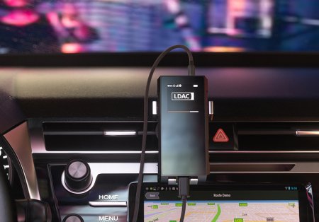 Description image for FiiO BTR7 Portable Bluetooth DAC and Headphone Amplifier (USB C)