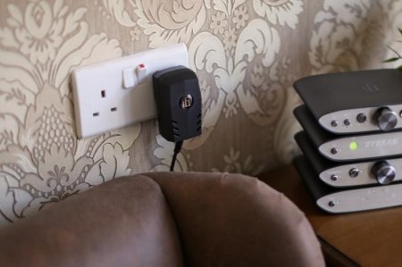 Description image for iFi Audio iPower2 Low Noise 12v DC Power Supply