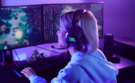 Description image for JBL QUANTUM 600 2.4Ghz Wireless Over-ear Wired Gaming Headset w/ RGB Lighting BLACK