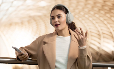 WH-1000XM4 with hands-free calling
