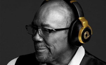 Description image for AKG N90Q Auto-Calibrating Noise-Cancelling Headphones BLACK