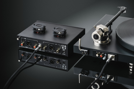 Description image for Pro-Ject Tube Box S3 B Balanced MM/MC Tube Phono Preamplifier BLACK