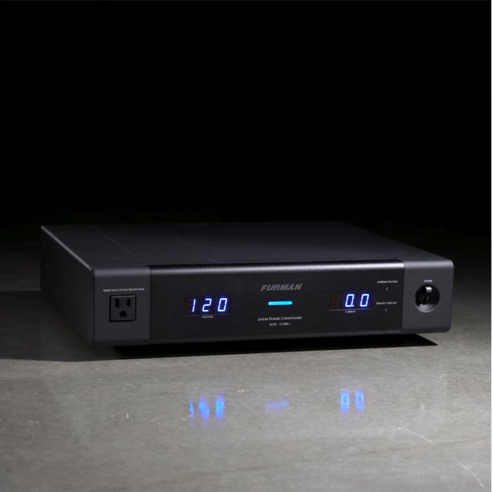 Furman ELITE-15 DM i Linear Filtering AC Power Source - Click Image to Close