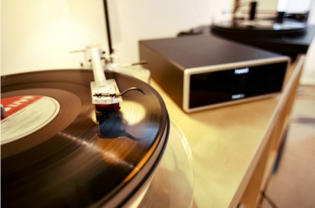 Description image for Heed Audio Thesis PHI Dual Phono Stage BLACK