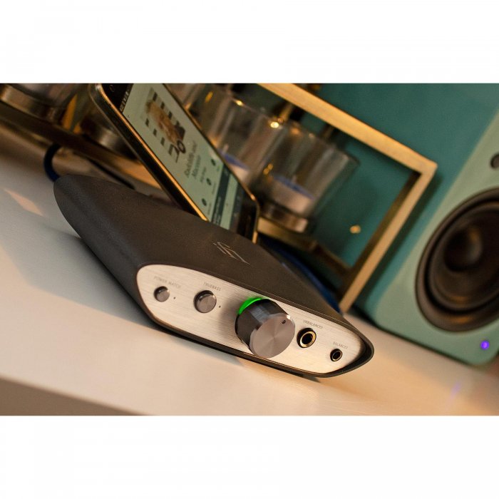 iFi Audio Zen DAC Version 2 Desktop Balanced DAC Amplifier - Click Image to Close