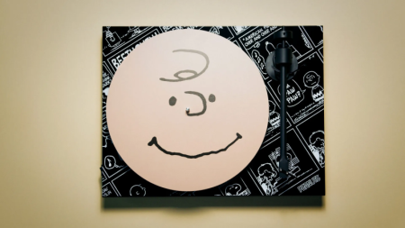 Description image for Pro-Ject Peanuts Turntable Limited Edition Belt Drive Bluetooth Turntable (OM10)