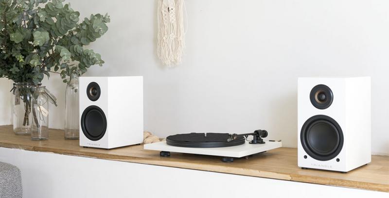 Triangle/Pro-Ject Turntable & Powered Speakers Bundle ELARA LN01A WHITE